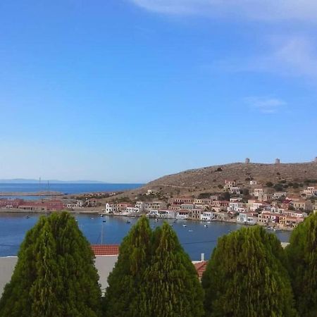 Marina Castellana Studios II Chalki Town Buitenkant foto