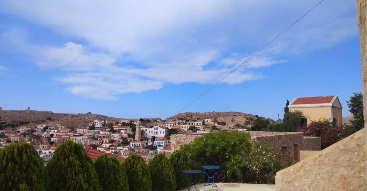 Marina Castellana Studios II Chalki Town Buitenkant foto