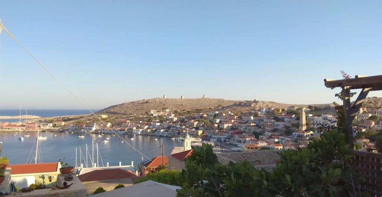 Marina Castellana Studios II Chalki Town Buitenkant foto