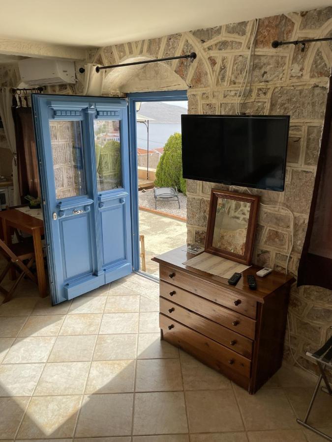 Marina Castellana Studios II Chalki Town Buitenkant foto