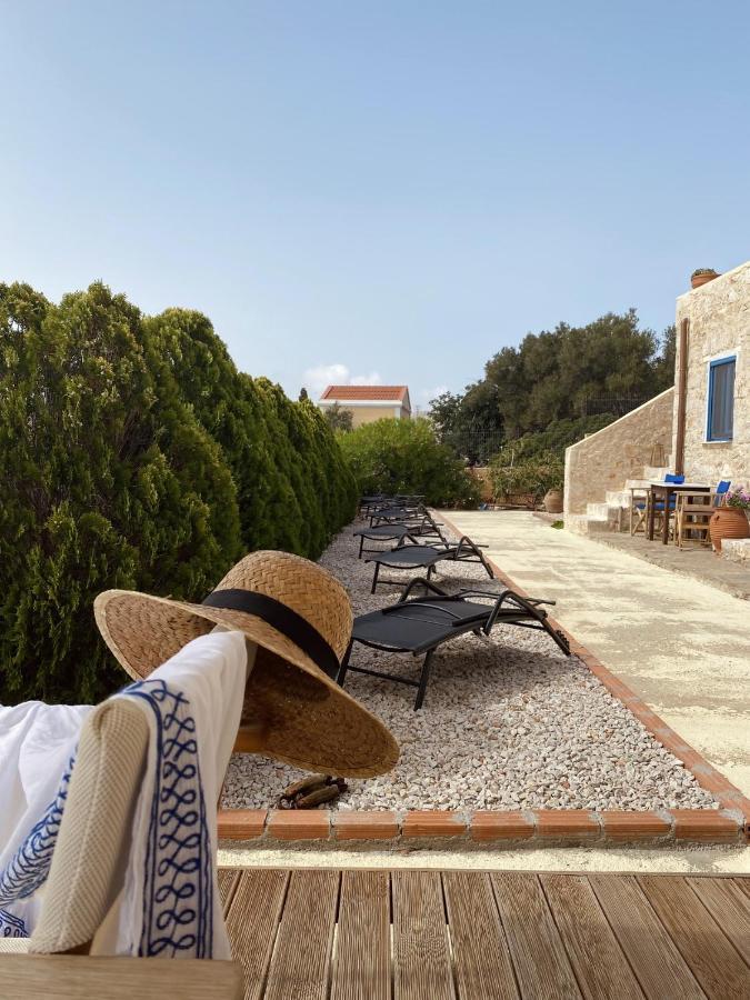 Marina Castellana Studios II Chalki Town Buitenkant foto
