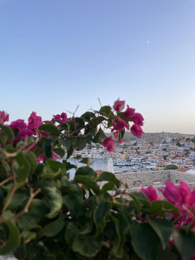 Marina Castellana Studios II Chalki Town Buitenkant foto
