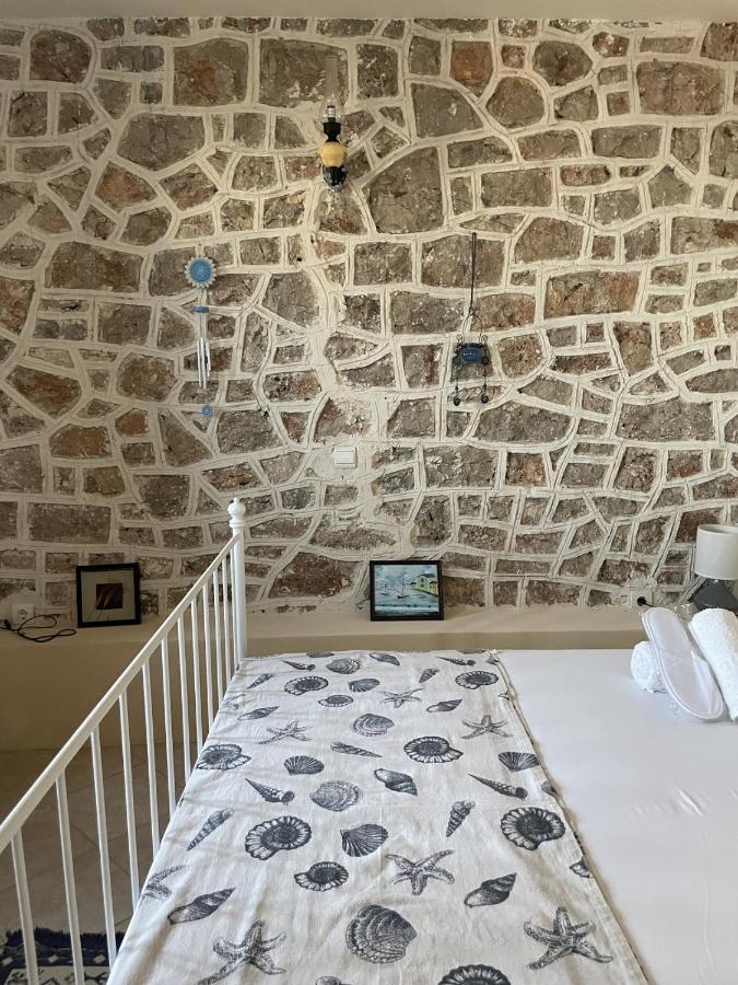Marina Castellana Studios II Chalki Town Buitenkant foto