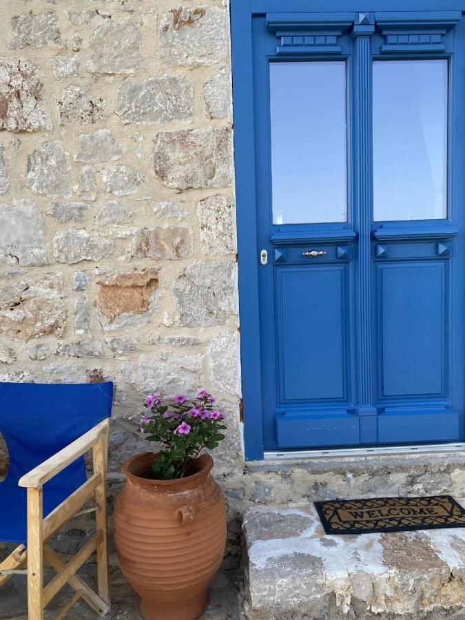 Marina Castellana Studios II Chalki Town Buitenkant foto
