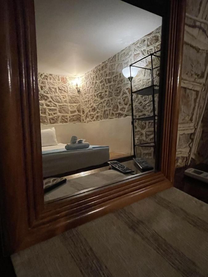 Marina Castellana Studios II Chalki Town Buitenkant foto